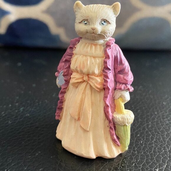 Vintage Miniature Figurine J.C. Girl Cat with Pink Coat & Umbrella - Picture 8 of 14